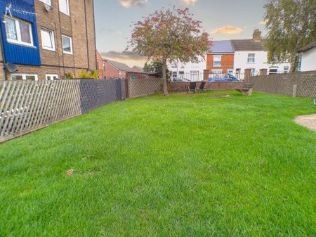 3 bedroom apartment - Photo 5