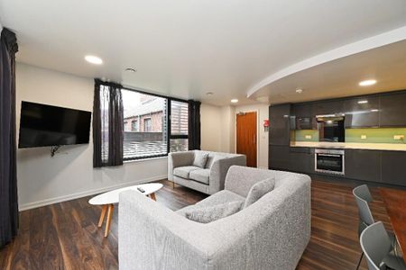3 bedroom flat to rent - Photo 3