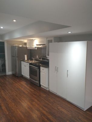 For Lease - 129 Matthewson Avenue Unit# Bsmnt, Bradford West Gwillimbury, Ontario - Photo 1