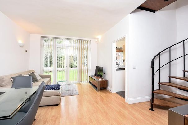 1 bedroom flat to rent - Photo 1