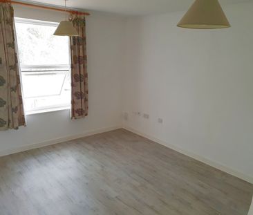 2 Bed Flat, Tremona Court, SO16 - Photo 6
