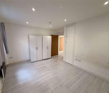 Basement Flat, Harrow Road, London, NW10 - Photo 1
