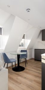 Park Street Room 2 - Photo 4