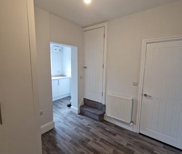 To Let – Rhodes Terrace, Barnsley S70 - Photo 5