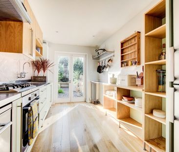 2 Bed Detached House, Combermere Road, SW9 - Photo 2