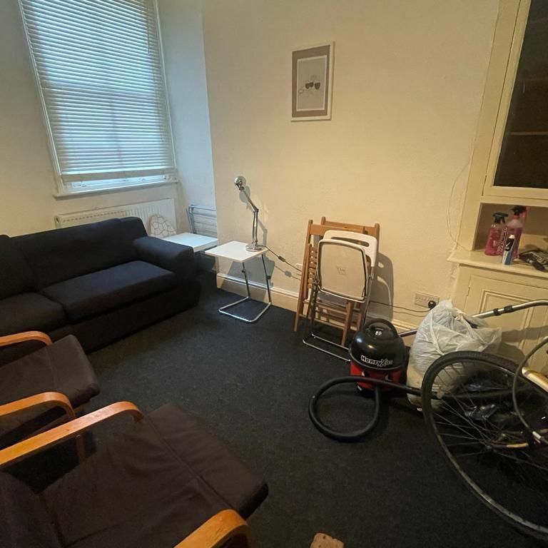 4 bedroom house to rent - Photo 1