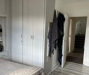 Room in a Shared House, Grove Green Road, E11 - Photo 2