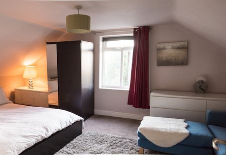 1 Bed Flat, Whittington Road, N22 - Photo 2