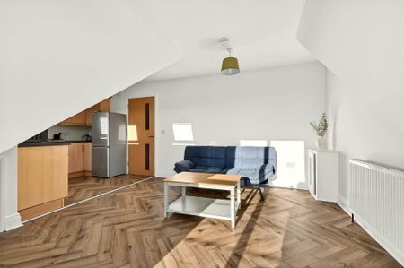 Apartment 8 1 Halfpenny Mews, Belfast, BT5 5GJ - Photo 2