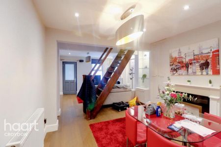 2 bedroom terraced house to rent - Photo 2