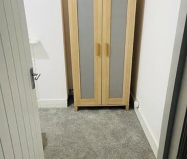 Room in a Shared House, Liverpool Road, RG1 - Photo 4
