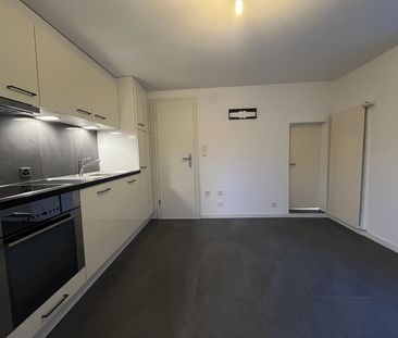 1.5 Zimmer - Photo 2