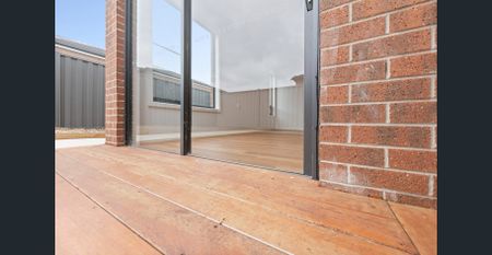 Wheelchair Friendly Family Home - Photo 2