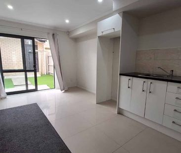 2 Bedroom Townhouse with Separate garage - Photo 4