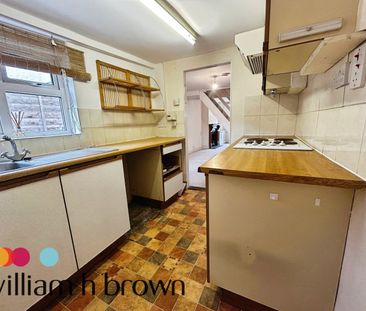 Cedars Road, Colchester - Photo 4