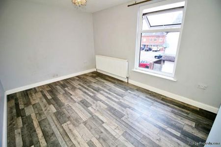 2 bedroom property to rent in Westhoughton - Photo 2