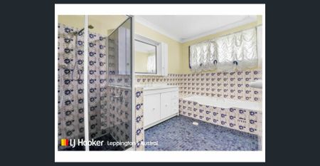 COZY FAMILY HOME - Photo 4