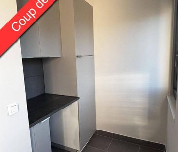 Location appartement rénové 3 pièces 74.25 m² à Saint-Julien-en-Gen... - Photo 1