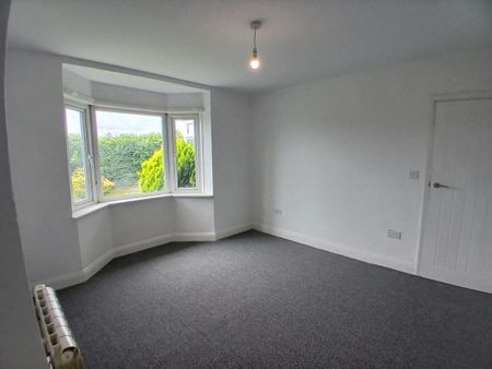 3 bedroom detached bungalow to rent - Photo 2