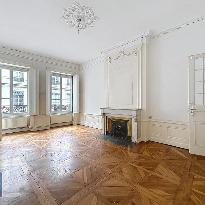 Location Appartement 3 pièces 97m² LYON 2ème - Photo 1