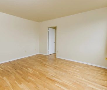 Parkview Towers — Unit #207 - Photo 6