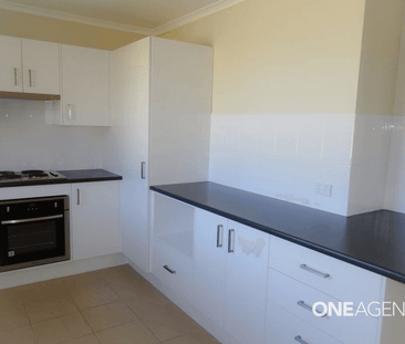 CHARMING TWO-BEDROOM HOME IN WORRIGEE - Photo 3