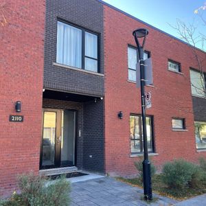 Grand 4 1/2 construction récente à Saint-Sulpice (Villeray) - Photo 2