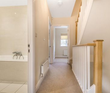 4 bedroom House To Let - Photo 4