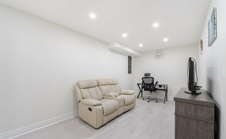 For Lease - 13 Lady Evelyn Crescent, Brampton, Ontario - Photo 3