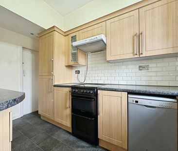 4 bedroom terraced house to rent - Photo 1