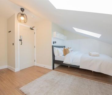 1 bedroom in a house share to rent - Photo 4