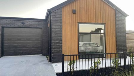 Heaven in Horotiu - Photo 2