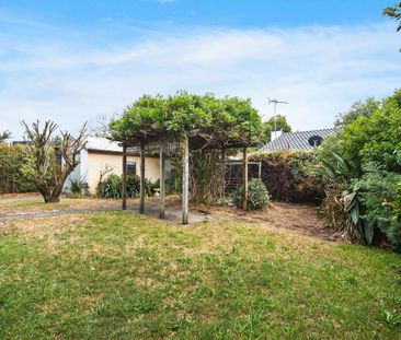 Delightful Family Home in a Sought After Area - Photo 4