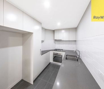 REFRESHED NORTH FACING MODERN TWO-BEDROOM APARTMENT WITH LEAFY AND ... - Photo 1