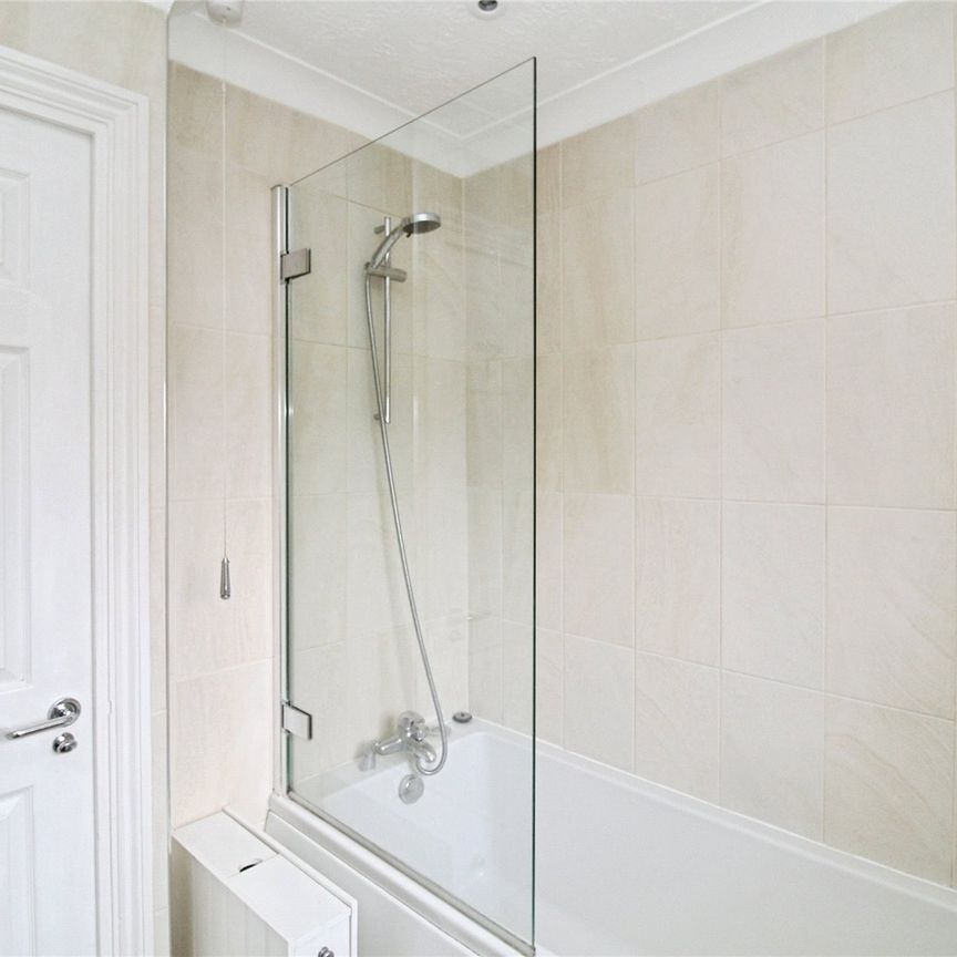 Lomond Gardens, South Croydon, CR2 8EQ - Photo 1