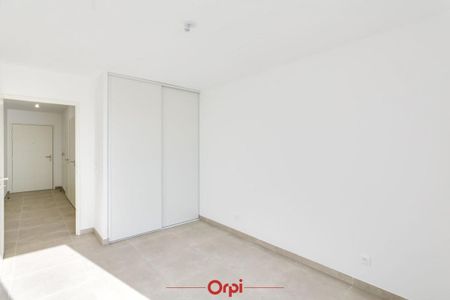 Appartement 3 pièces 76m2 MARSEILLE 12EME 1 340 euros - Photo 2