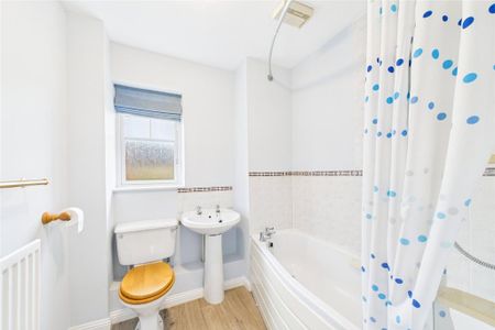 3 bedroom terraced house to rent - Photo 5