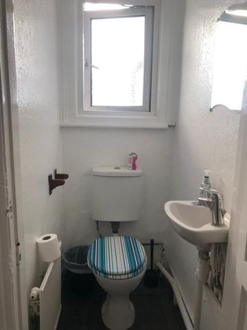 Room in a Shared House, Coleraine Road, N8 - Photo 5