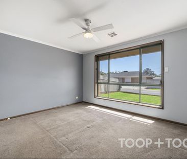 Modern Family Oasis - Photo 5