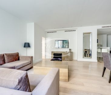 Tout savoir sur cet appartement à Paris 8ème - Photo 1