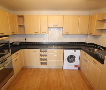 2 Bed Flat, Royal Plaza, S1 - Photo 5