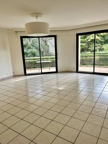 Montélimar, Bel Appartement T4 126 m2 - Photo 4