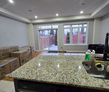 For Lease - 32 Kempenfelt Trail, Brampton, Ontario - Photo 5