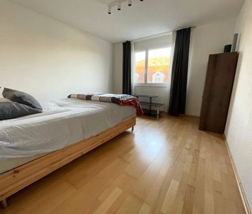 Generous 3 1/2 room apartment in the owner’s standard - Photo 2