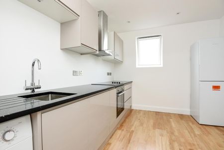 London Road, Kingston Upon Thames KT2 - Photo 3