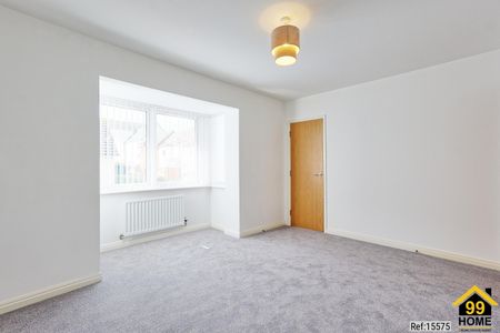 2 bed End of Terrace in Pearl Square , Chelmsford, CM2 9FP - Photo 2