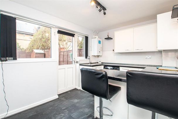 2 bedroom house to rent - Photo 1