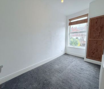 2 Bed Terraced House, Ena Avenue, NG2 - Photo 3
