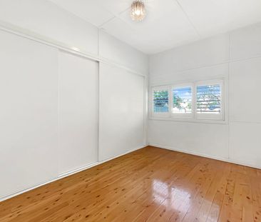 Comfortable 3-Bedroom Living - Photo 2