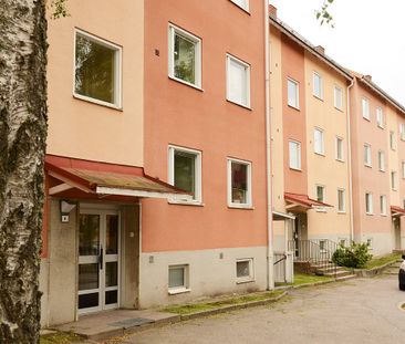 Artillerigatan 4, våning 1 - Foto 1